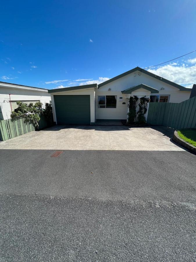 Tamaterau Seaview House In Whangarei Exterior photo